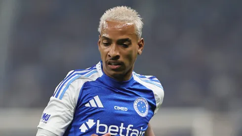 Matheus Pereira é pedido na seleção por Fábio Santos.