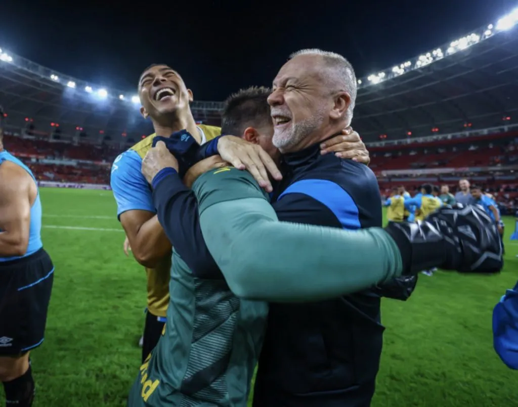 Mano Menezes aliviou a pressão – Foto: Lucas Uebel | Grêmio FBPA.
