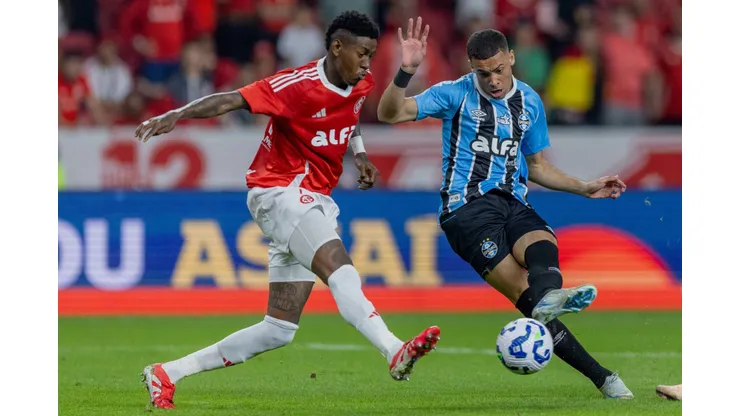 RS - PORTO ALEGRE - 21/09/2025 - BRASILEIRO A 2025, INTERNACIONAL X GREMIO - jogador do Gremio durante partida contra o Internacional no estadio Beira-Rio pelo campeonato Brasileiro A 2025. Foto: Liamara Polli/AGIF
