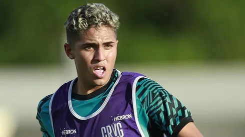 Foto: Daniel RAMALHO/VASCO - Paulinho durante treinamento do Vasco em 2023.