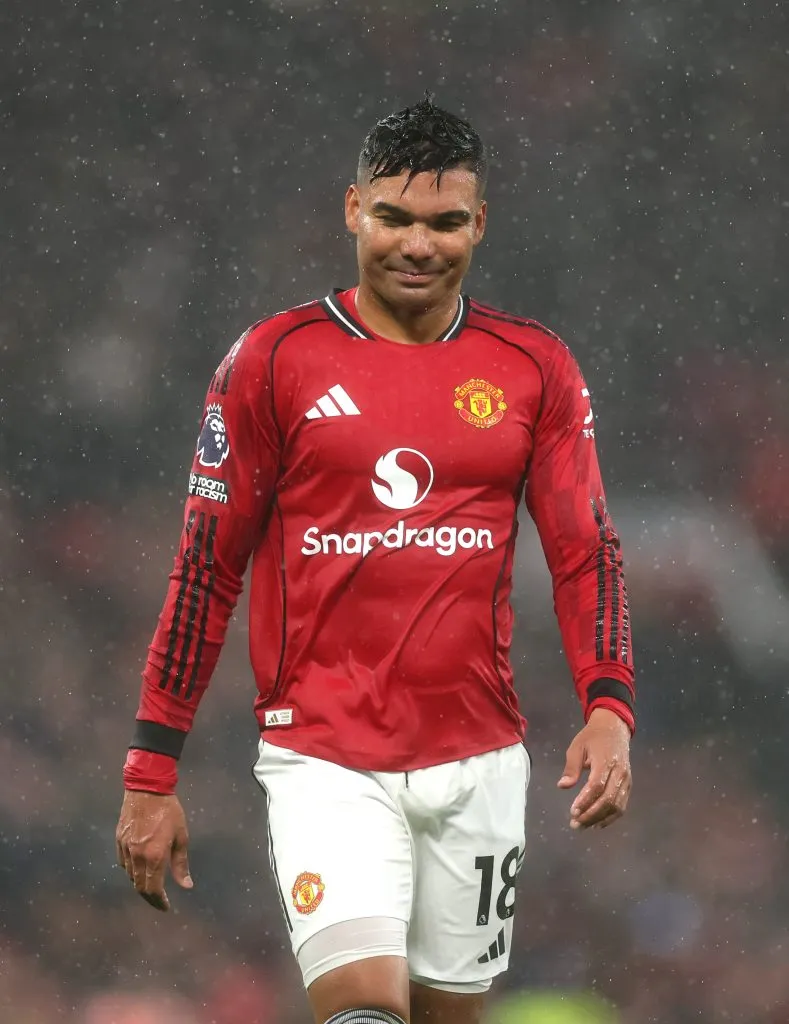 MANCHESTER, ENGLAND – SEPTEMBER 20: Casemiro of Manchester United leaves the pitch after being shown a red card following a second yellow card during the Premier League match between Manchester United and Chelsea at Old Trafford on September 20, 2025 in Manchester, England. (Photo by Jan Kruger/Getty Images)