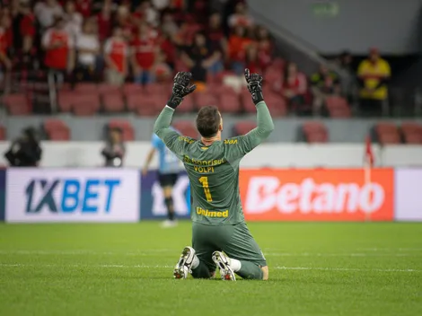 Tiago Volpi, goleiro do Grêmio, quer vaga na Libertadores após o grenal 448