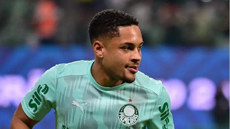 Vitor Roque virou assunto no Palmeiras após o jogo.
