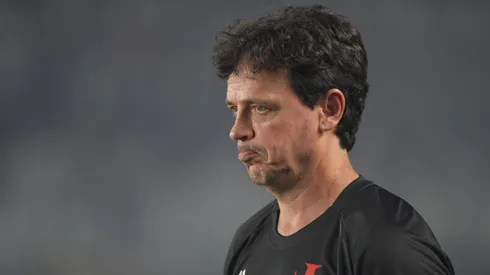 RJ – RIO DE JANEIRO – 24/09/2025 – BRASILEIRO A 2025, VASCO X BAHIA – Fernando Diniz tecnico do Vasco durante partida contra o Bahia no estadio Sao Januario pelo campeonato Brasileiro A 2025. Foto: Thiago Ribeiro/AGIF