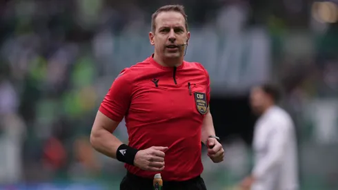 SP – SAO PAULO – 10/08/2025 – BRASILEIRO A 2025, PALMEIRAS X CEARA – O arbitro Lucas Paulo Torezin durante partida entre Palmeiras e Ceara no estadio Arena Allianz Parque pelo campeonato Brasileiro A 2025. Foto: Ettore Chiereguini/AGIF