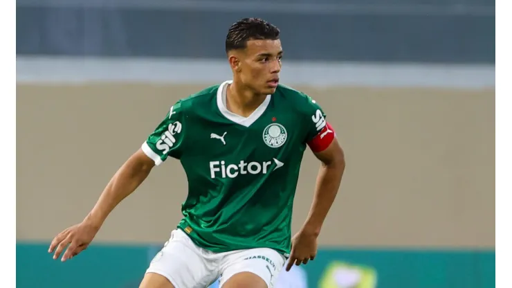 Robson renova contrato com o Palmeiras até fim de 2028