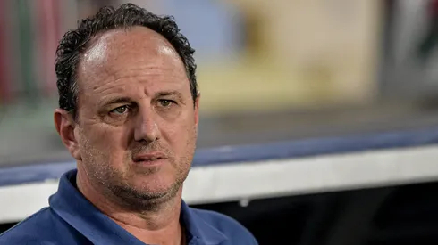 Rogério Ceni durante confronto contra o Fluminense na Copa do Brasil de 2025.