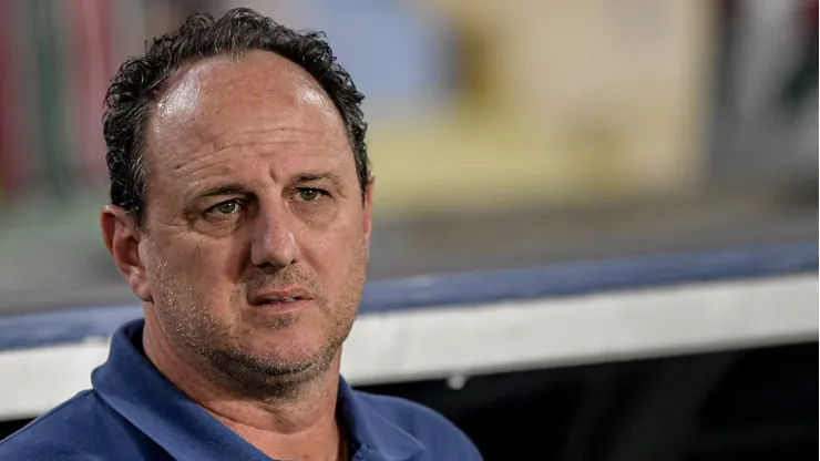 Rogério Ceni durante confronto contra o Fluminense na Copa do Brasil de 2025.