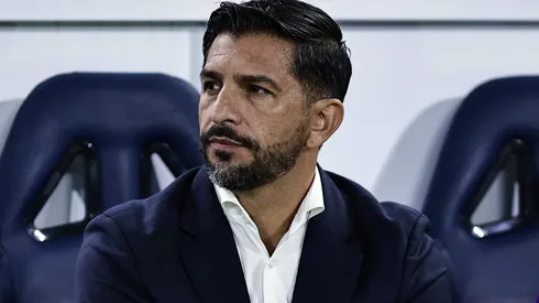Emiliano Diaz tecnico do Corinthians durante partida contra o Palmeiras no estadio Arena Barueri pelo campeonato Brasileiro A 2025. Foto: Fabio Giannelli/AGIF