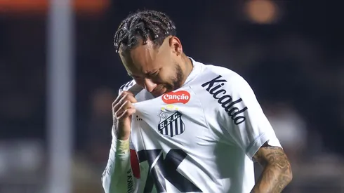 Neymar pode perder o restante da temporada no Santos.