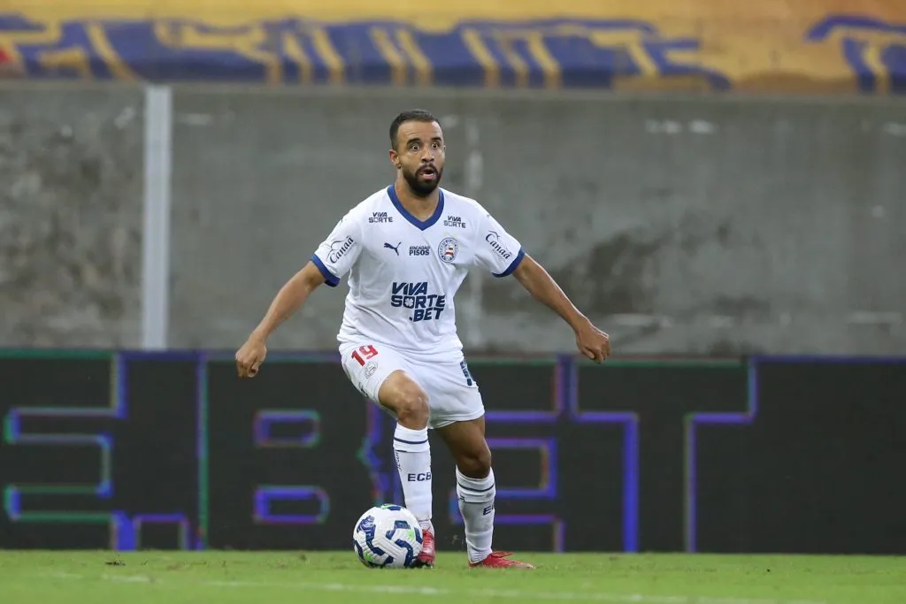 Caio Alexandre durante a partida contra o Retrô na Copa do Brasil de 2025. Foto: Marlon Costa/AGIF