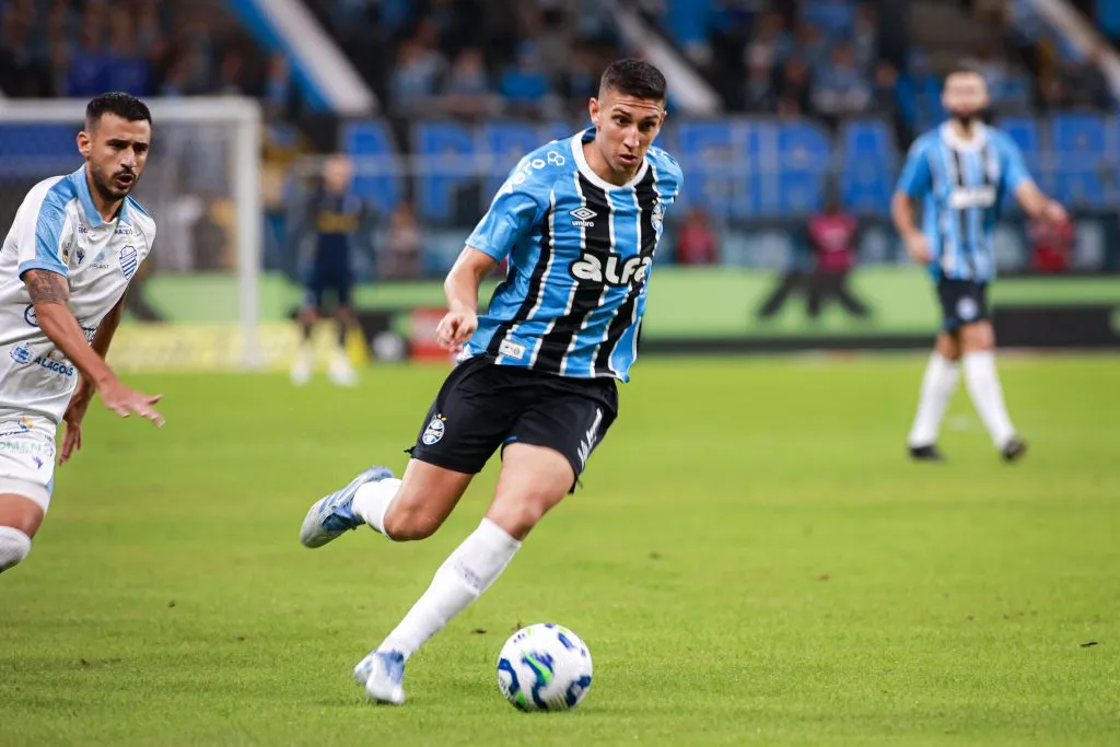 RS – PORTO ALEGRE – 20/05/2025 – COPA DO BRASIL 2025, GREMIO X CSA – Miguel Monsalve jogador do Gremio durante partida contra o CSA no estadio Arena do Gremio pelo campeonato Copa Do Brasil 2025. Foto: Maxi Franzoi/AGIF