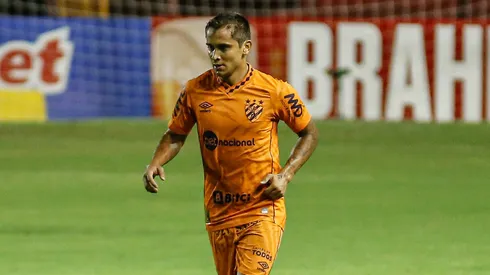 PE - Recife - 08/02/2022 - COPA DO NORDESTE 2022, SPORT X SOUSA - Everton Felipe jogador do Sport durante partida contra o Sousa no estadio Ilha do Retiro pelo campeonato Copa do Nordeste 2022. Foto: Paulo Paiva/AGIF