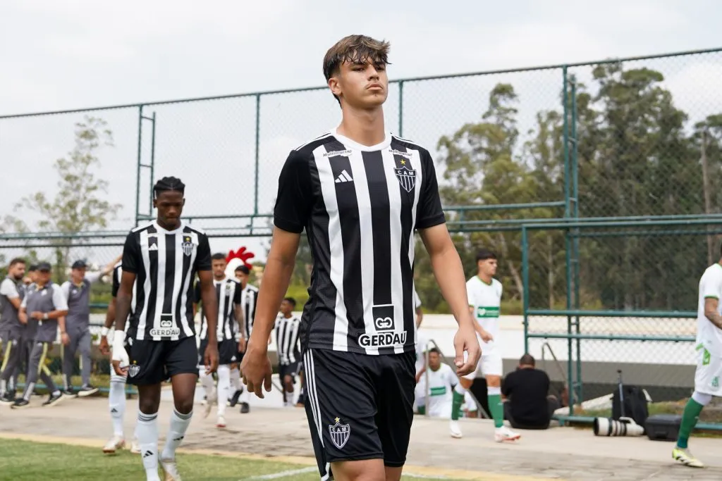 Vitão tem ganhado moral com Sampaoli nos treinos do Galo. Foto: Daniela Veiga/Atlético-MG