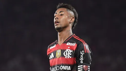 Bruno Henrique em campo pelo Flamengo. Foto: Thiago Ribeiro/AGIF