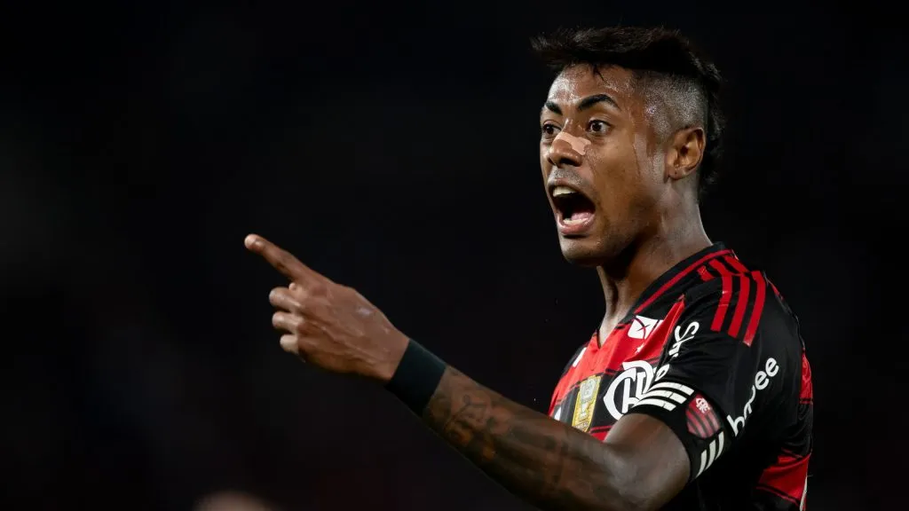 Bruno Henrique em campo pelo Flamengo. Foto: Jorge Rodrigues/AGIF