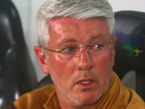 Torcida do Athletico critica Odair Hellmann mesmo com vitória na Série B