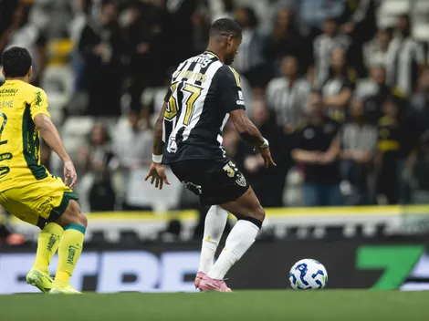 Júnior Santos, do Atlético-MG, termina jogo no sacrifício diante do Mirassol