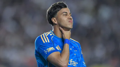 RJ – RIO DE JANEIRO – 27/09/2025 – BRASILEIRO A 2025, VASCO X CRUZEIRO – Kaio Jorge jogador do Cruzeiro durante partida contra o Vasco no estadio Sao Januario pelo campeonato Brasileiro A 2025. Foto: Thiago Ribeiro/AGIF