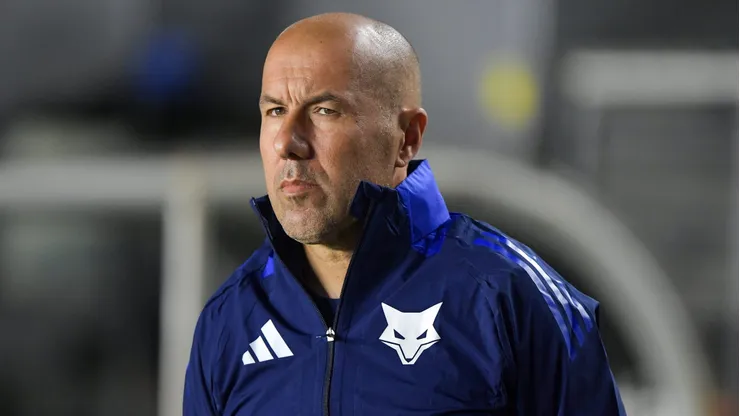 Leonardo Jardim durante confronto contra o Vasco no Campeonato Brasileiro de 2025. Foto: Thiago Ribeiro/AGIF