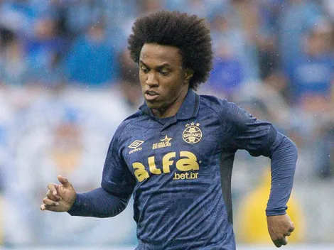 Willian sente lesão em Grêmio x Vitória após 20 minutos de jogo