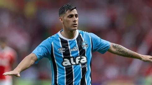 Pavón durante confronto contra o Internacional no Brasileirão 2025.