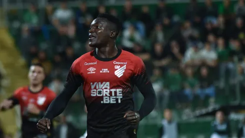 Kevin Viveros, jogador do Athlético-PR