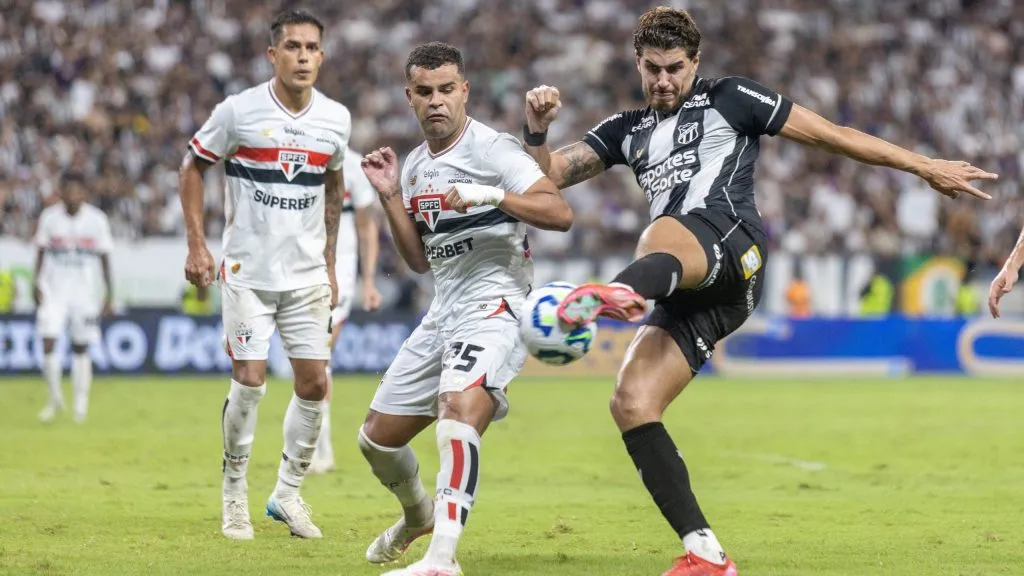 São Paulo x Ceará se enfrentam pelo Brasileirão. Foto: Lucas Emanuel/AGIF
