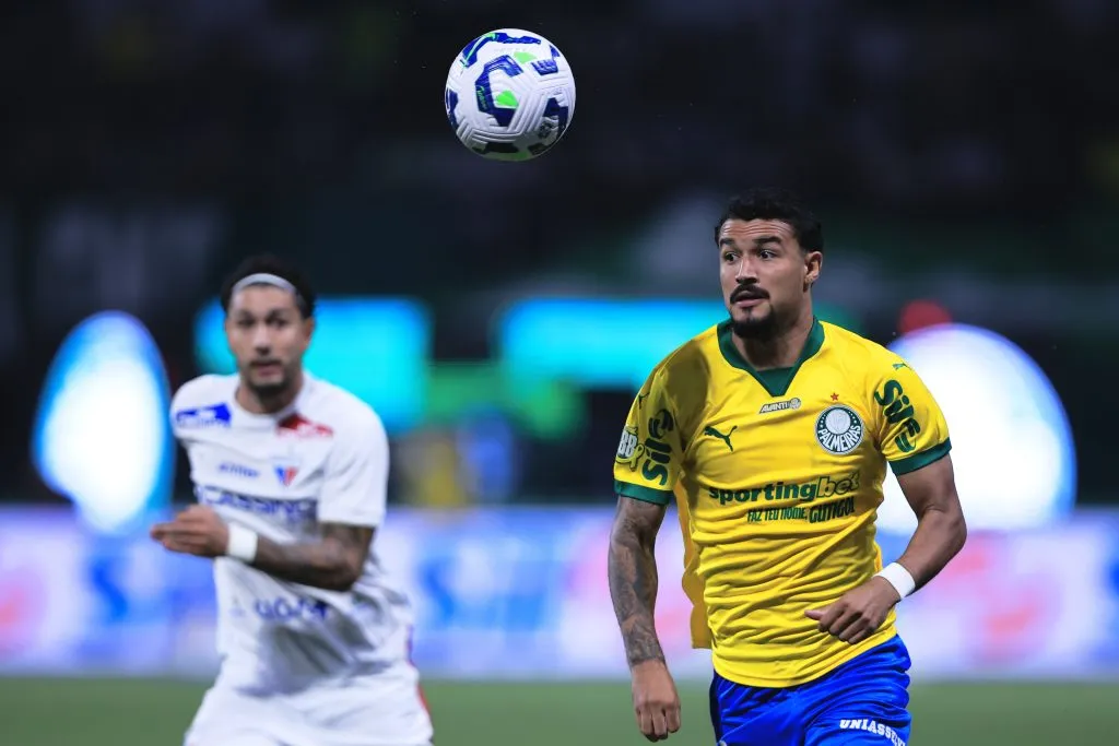 SP – SAO PAULO – 20/09/2025 – BRASILEIRO A 2025, PALMEIRAS X FORTALEZA – Jefte jogador do Palmeiras durante partida contra o Fortaleza no estadio Arena Allianz Parque pelo campeonato Brasileiro A 2025. Foto: Ettore Chiereguini/AGIF