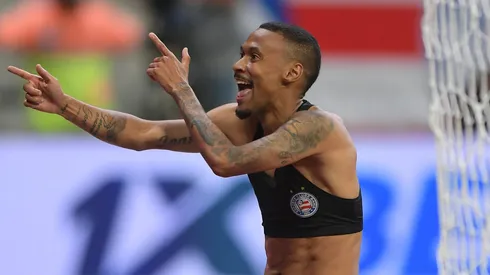 Ademir mandou a real no Bahia.