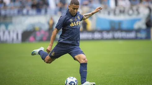 Marcos Rocha em Grêmio x Vitória pelo Brasileirão 2025. Foto: Maxi Franzoi/AGIF