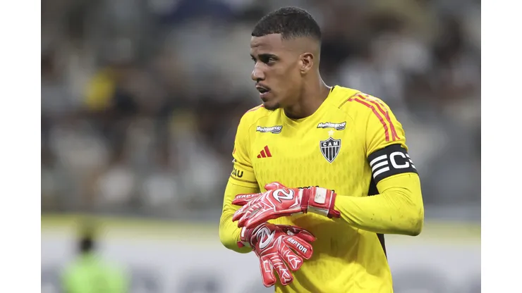 MG - BELO HORIZONTE - 22/01/2025 - MINEIRO 2025, ATLETICO-MG X DEMOCRATA - Gabriel Delfim goleiro do Atletico-MG durante partida contra o Democrata no estadio Mineirao pelo campeonato Mineiro 2025. Foto: Gilson Lobo/AGIF