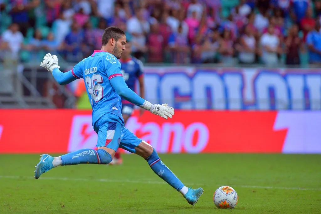 Ronaldo, goleiro do Bahia durante partida contra o Ceará –  Foto: Walmir Cirne/AGIF