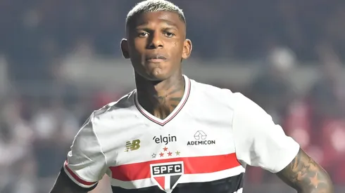 Arboleda durante confronto contra o Ceará no Brasileirão 2025.