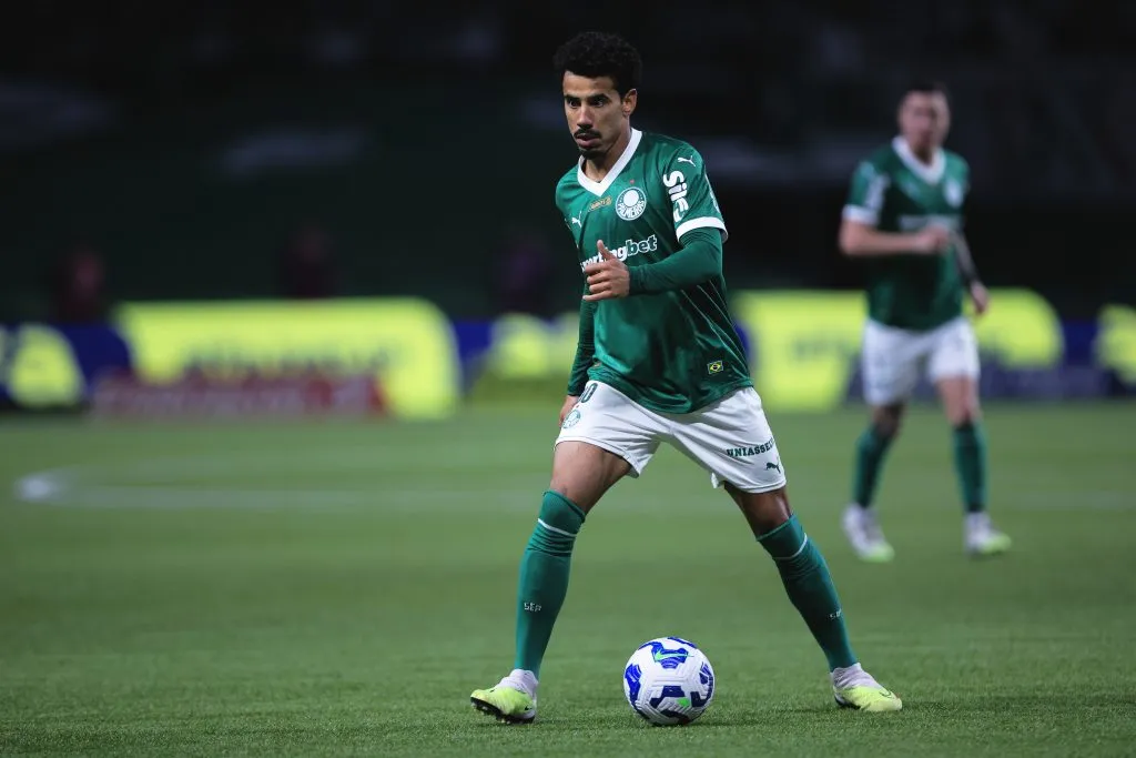 Lucas Evangelista jogador do Palmeiras durante partida contra o Internacional  – Foto: Ettore Chiereguini/AGIF