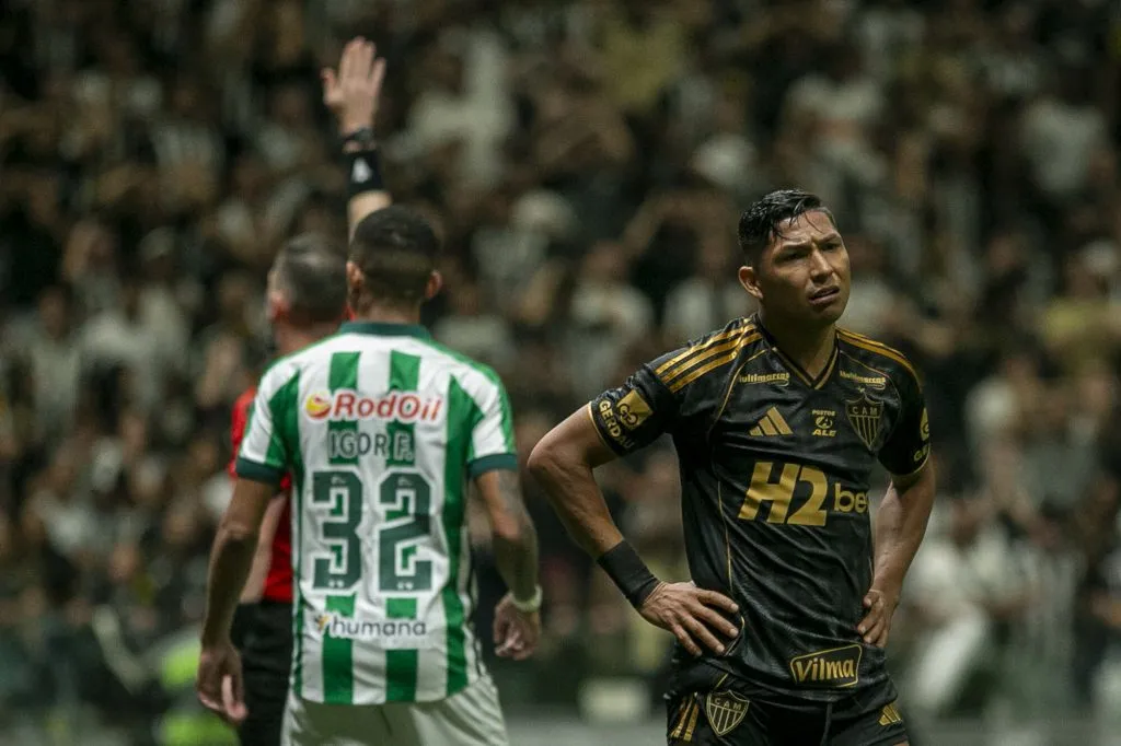 Rony jogador do Atletico-MG durante partida contra o Juventude no estadio Arena MRV pelo campeonato Brasileiro A 2025. Foto: Fernando Moreno/AGIF