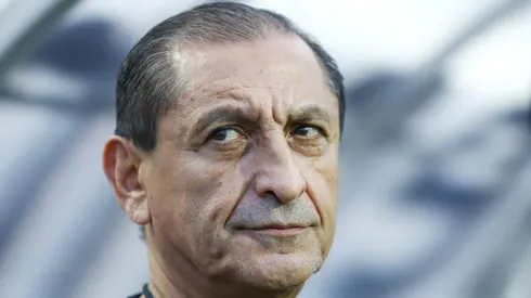 Ramon Diaz tecnico do Corinthians durante partida contra o Portuguesa no estadio Pacaembu pelo campeonato Paulista 2025.