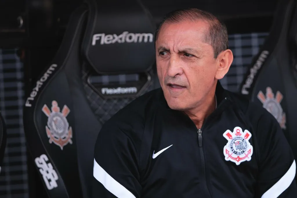 SP – SAO PAULO – 01/09/2024 – BRASILEIRO A 2024, CORINTHIANS X FLAMENGO – Ramon Diaz tecnico do Corinthians durante partida contra o Flamengo no estadio Arena Corinthians pelo campeonato Brasileiro A 2024. Foto: Ettore Chiereguini/AGIF