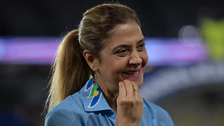 RJ - RIO DE JANEIRO - 23/07/2025 - BRASILEIRO A 2025, FLUMINENSE X PALMEIRAS - Leila Pereira presidente do Palmeiras durante partida contra o Fluminense no estadio Maracana pelo campeonato Brasileiro A 2025. Foto: Thiago Ribeiro/AGIF