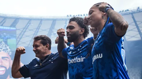 Pedro Mendonça, Gabigol e Byanca Brasil (Fotos: Gustavo Aleixo / Cruzeiro)