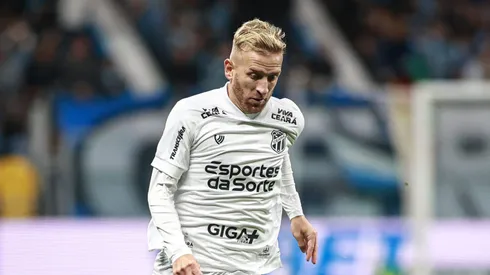 Pedro Henrique jogador do Ceara durante partida contra o Gremio no estadio Arena do Gremio pelo campeonato Brasileiro A 2025. Foto: Maxi Franzoi/AGIF