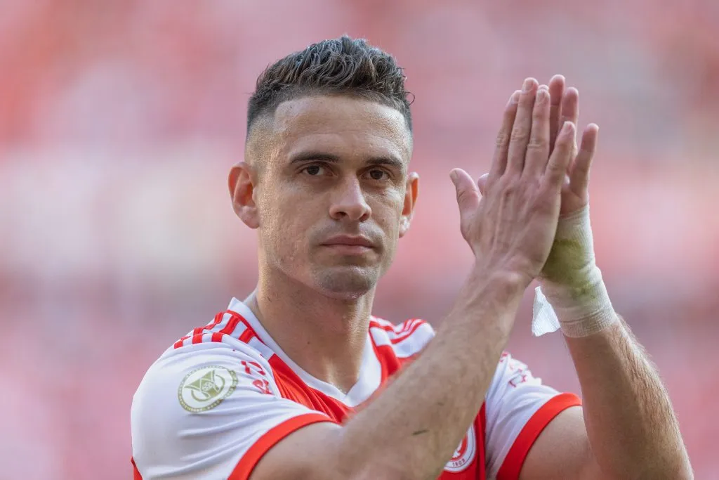 RS – PORTO ALEGRE – 19/10/2024 – BRASILEIRO A 2024, INTERNACIONAL X GREMIO – Borre jogador do Internacional durante partida contra o Gremio no estadio Beira-Rio pelo campeonato Brasileiro A 2024. Foto: Liamara Polli/AGIF