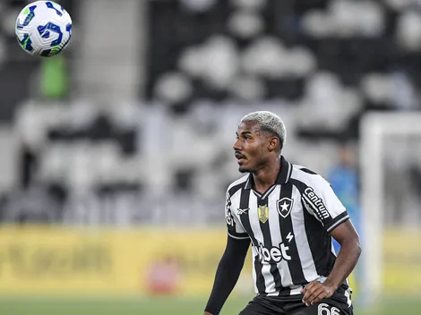 Torcida elogia Cuiabano e critica venda do lateral no Botafogo
