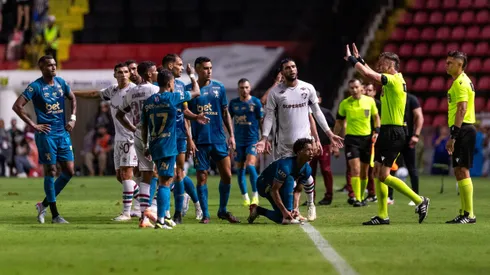 Sport x Fluminense gerou bastante polêmica pela arbitragem