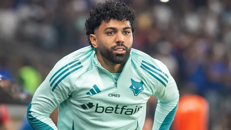 Gabigol jogador do Cruzeiro durante partida contra o Flamengo no estadio Mineirao pelo campeonato Brasileiro A 2025.