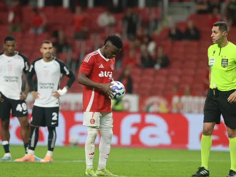 Pênalti em Internacional x Corinthians gera debate entre ex-árbitros