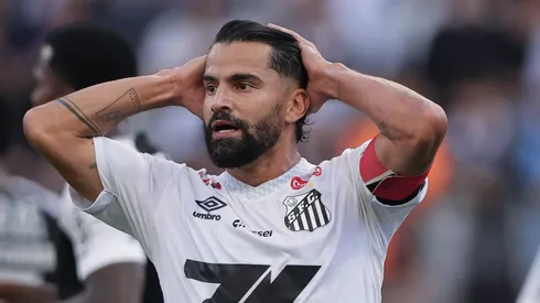 Rincón não desfalcará o Santos.