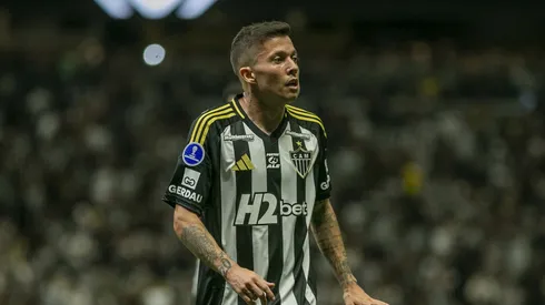 Bernard ganha elogios da torcida do Atlético-MG