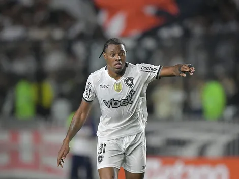 Kaio Pantaleão é desfalque no Botafogo contra o Internacional e lesão preocupa