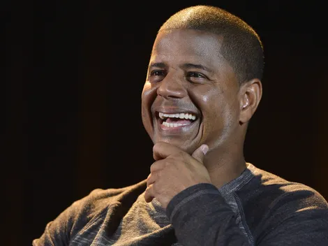 Marcelinho, ex-Corinthians, persegue ladrão e recupera celular roubado